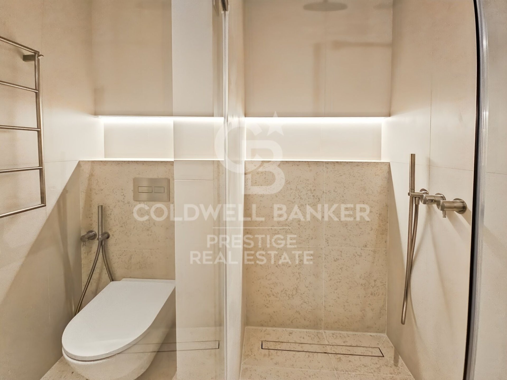 Apartamento en Barcelona, España 5 dormitorios, 280 m2 No. 160096