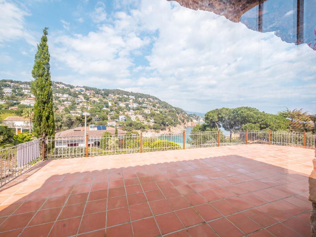Villa i Blanes, Girona, Spanien 4 sovrum, 408 kvm. Nr. 180619