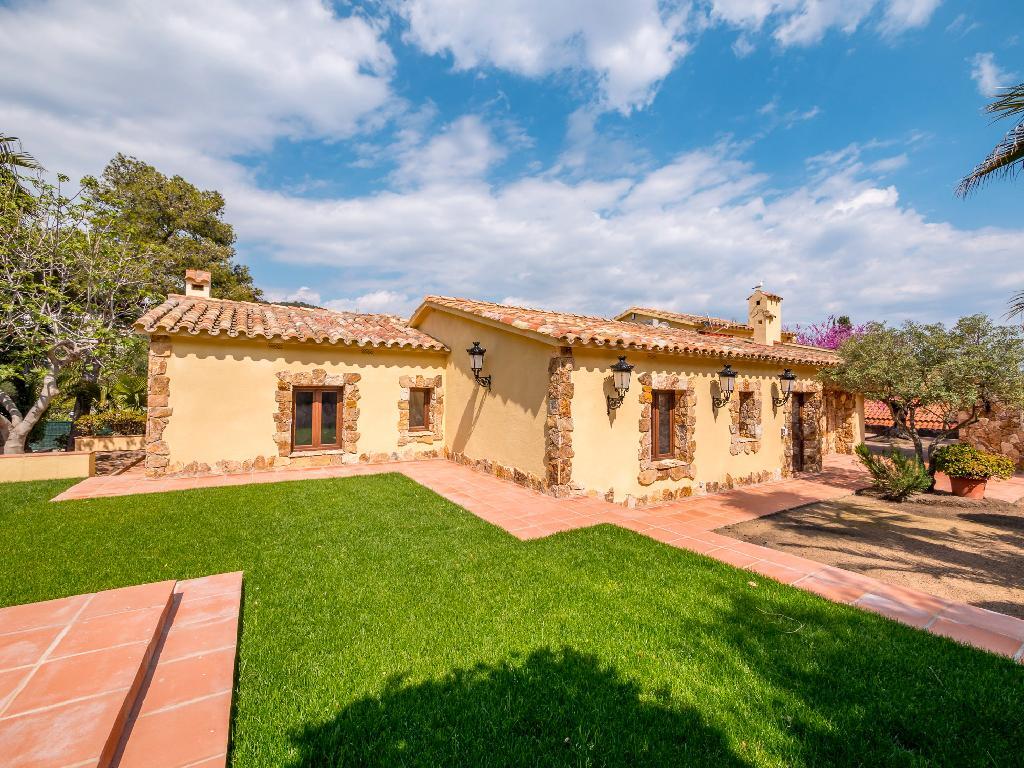 Villa i Blanes, Girona, Spanien 4 sovrum, 408 kvm. Nr. 180619