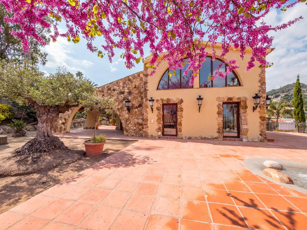 Villa i Blanes, Girona, Spanien 4 sovrum, 408 kvm. Nr. 180619
