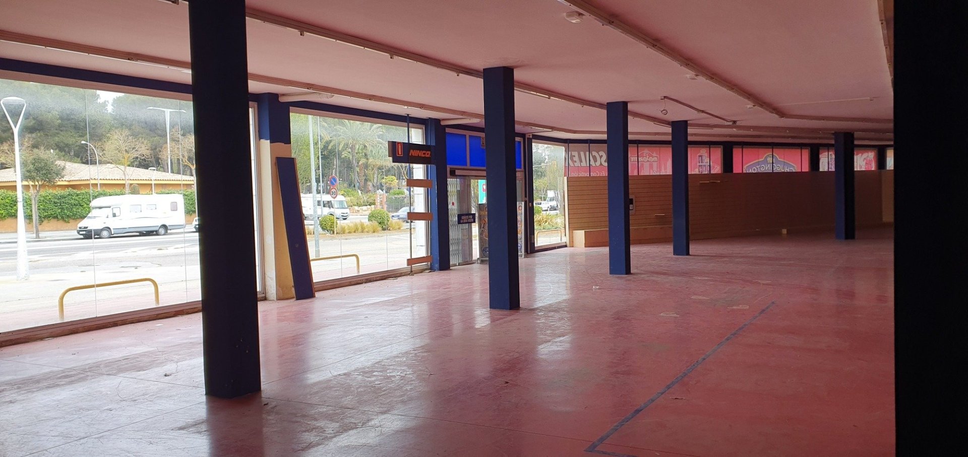 Commercial property in Lloret de Mar, Girona, Spain 2174 sq.m. No. 180620