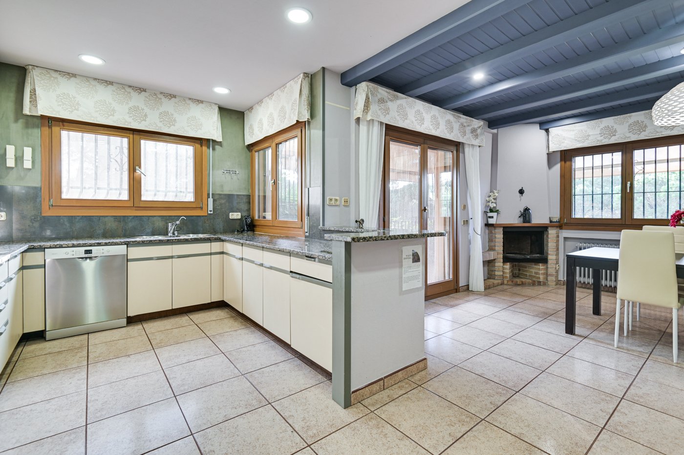 Villa à Lloret de Mar, Girona, Espagne 6 chambres, 490 m2 No. 180625
