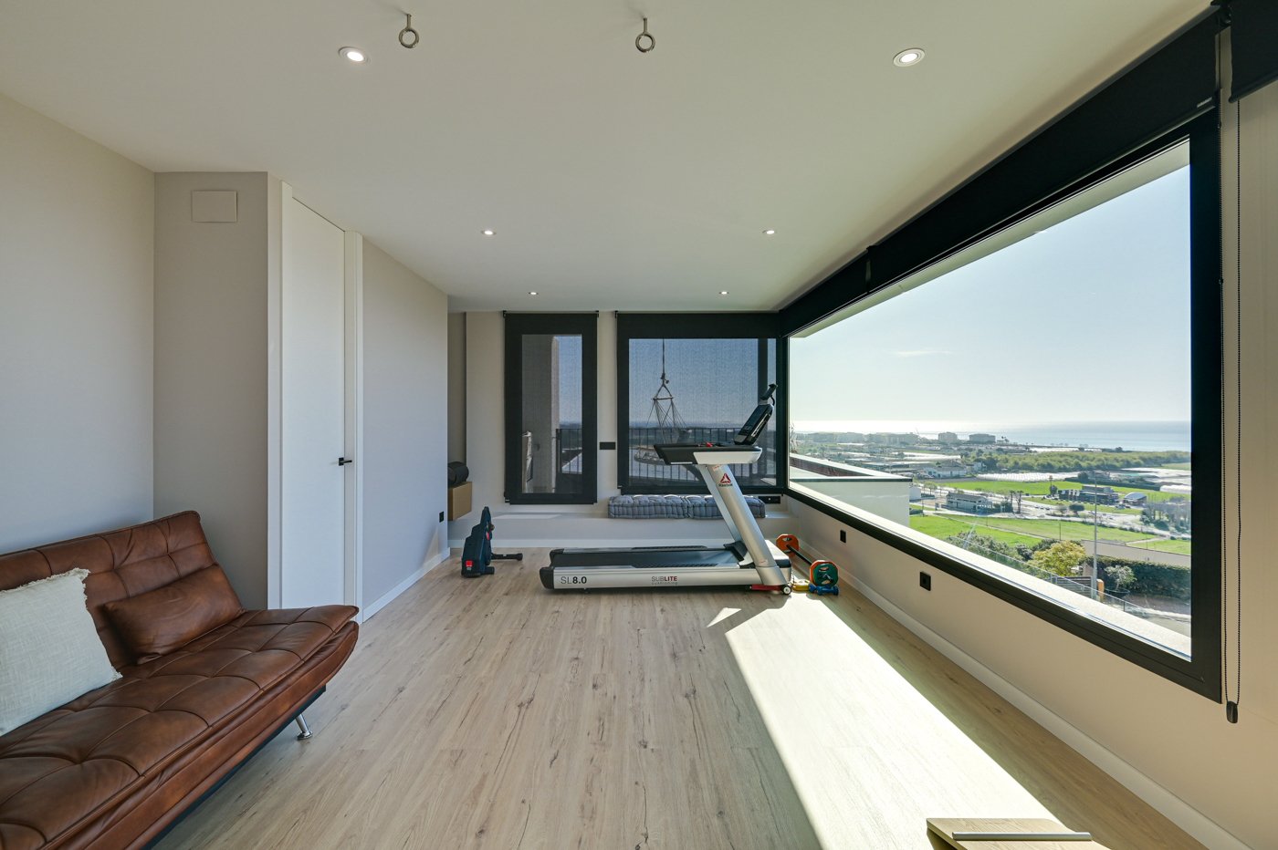 Villa in Santa Susanna, Barcelona, Spain 6 bedrooms, 445 sq.m. No. 180623