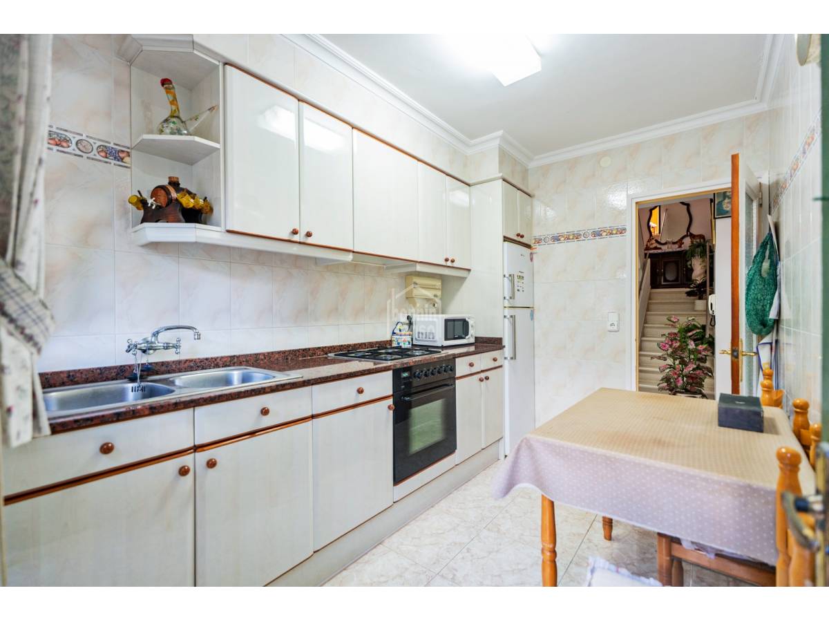 Rindu māja Es Castell, Menorca, Spānijā 4 istabas, 173 m2 Nr. 142664