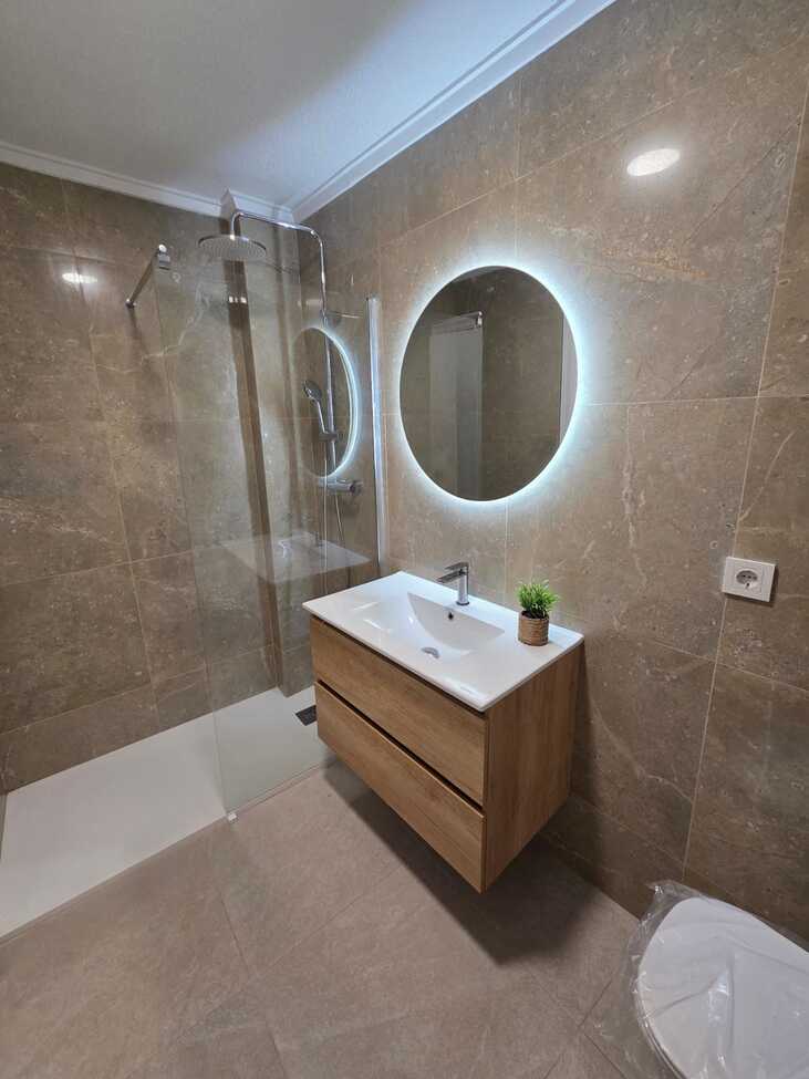 Apartment à Torrevieja, Alicante, Espagne 3 chambres, 95 m2 No. 193191