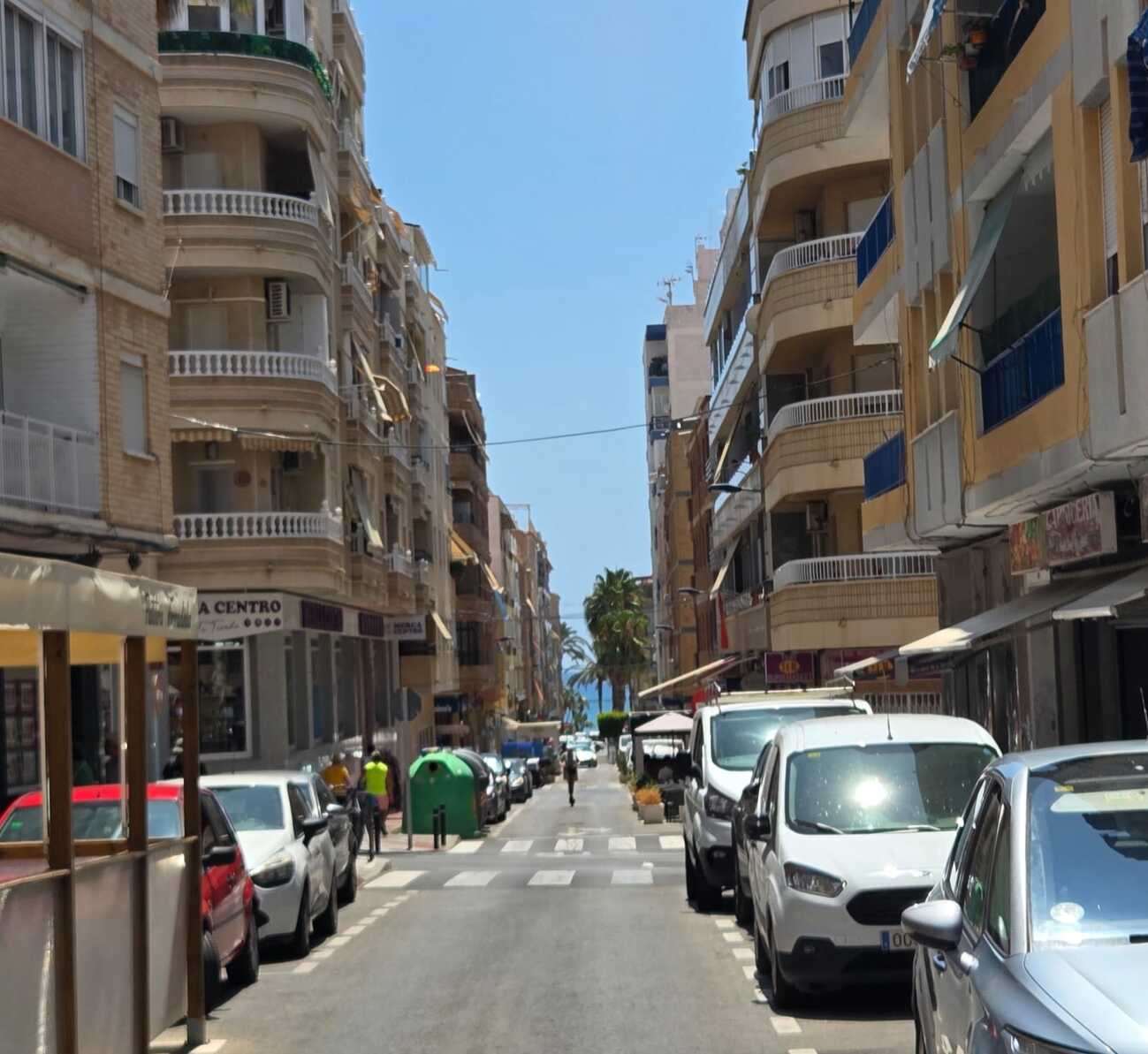 Apartment à Torrevieja, Alicante, Espagne 3 chambres, 95 m2 No. 193191
