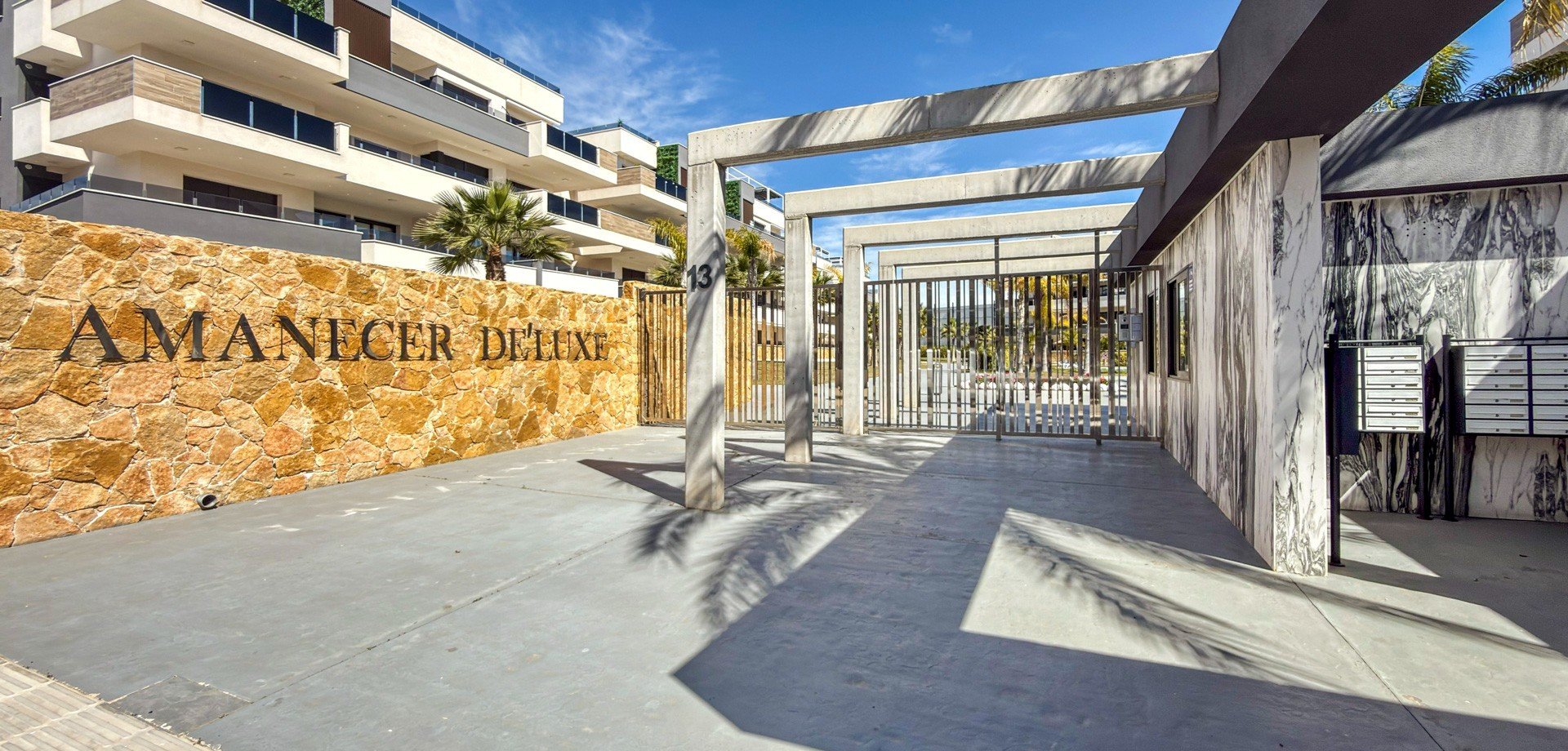 Apartment in Alicante, Spain 3 bedrooms, 109 sq.m. No. 188999