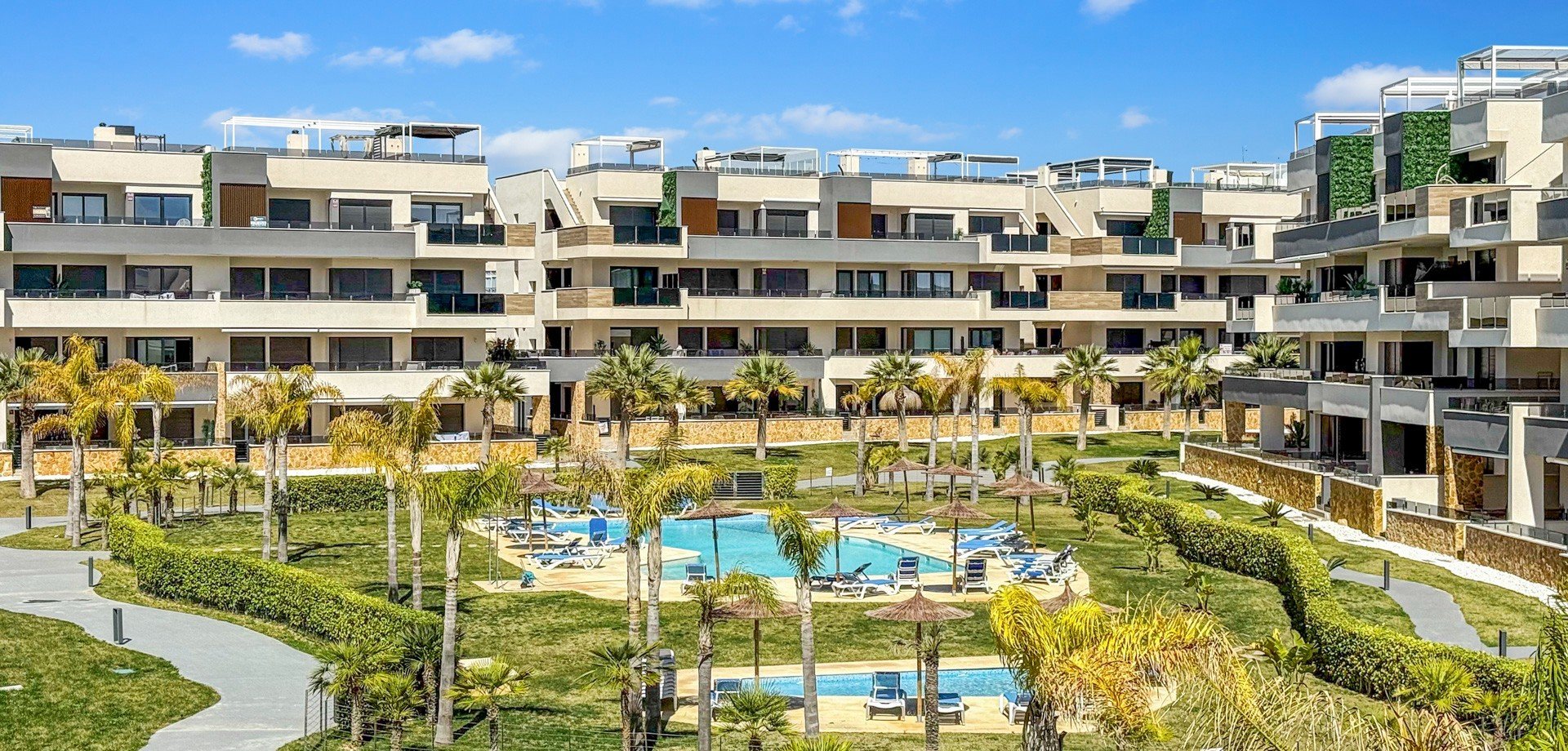 Apartment in Alicante, Spain 3 bedrooms, 109 sq.m. No. 188999