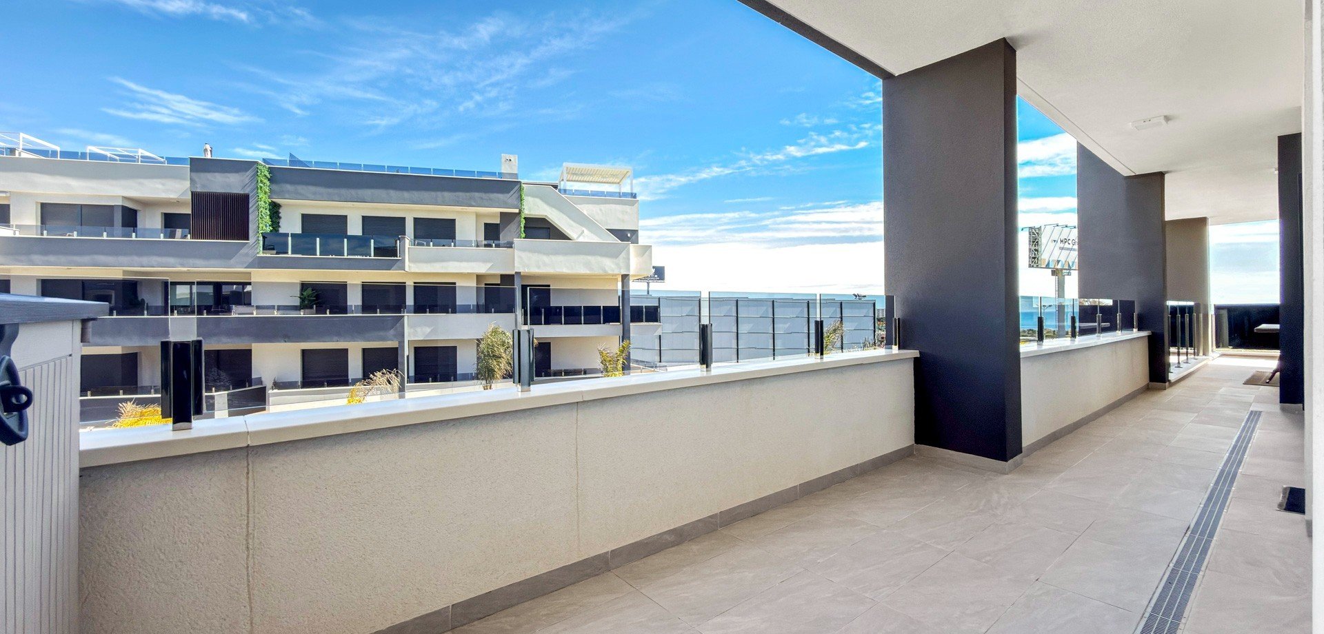 Apartment in Alicante, Spain 3 bedrooms, 109 sq.m. No. 188999