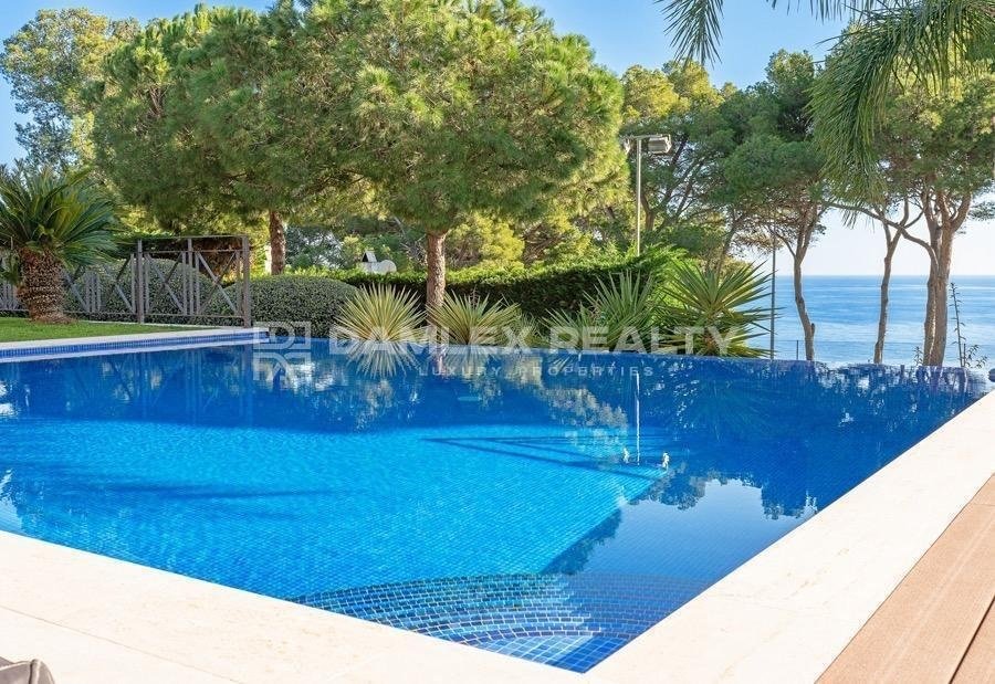Villa in Calonge, Girona, Spain 6 bedrooms,  No. 176679
