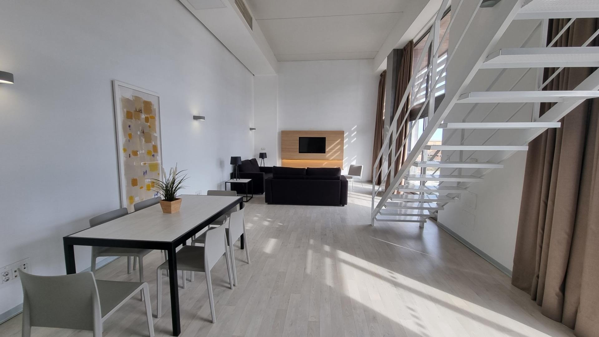 Appartamento a Valencia, Spagna 1 camera da letto, 126 mq. N° 133558