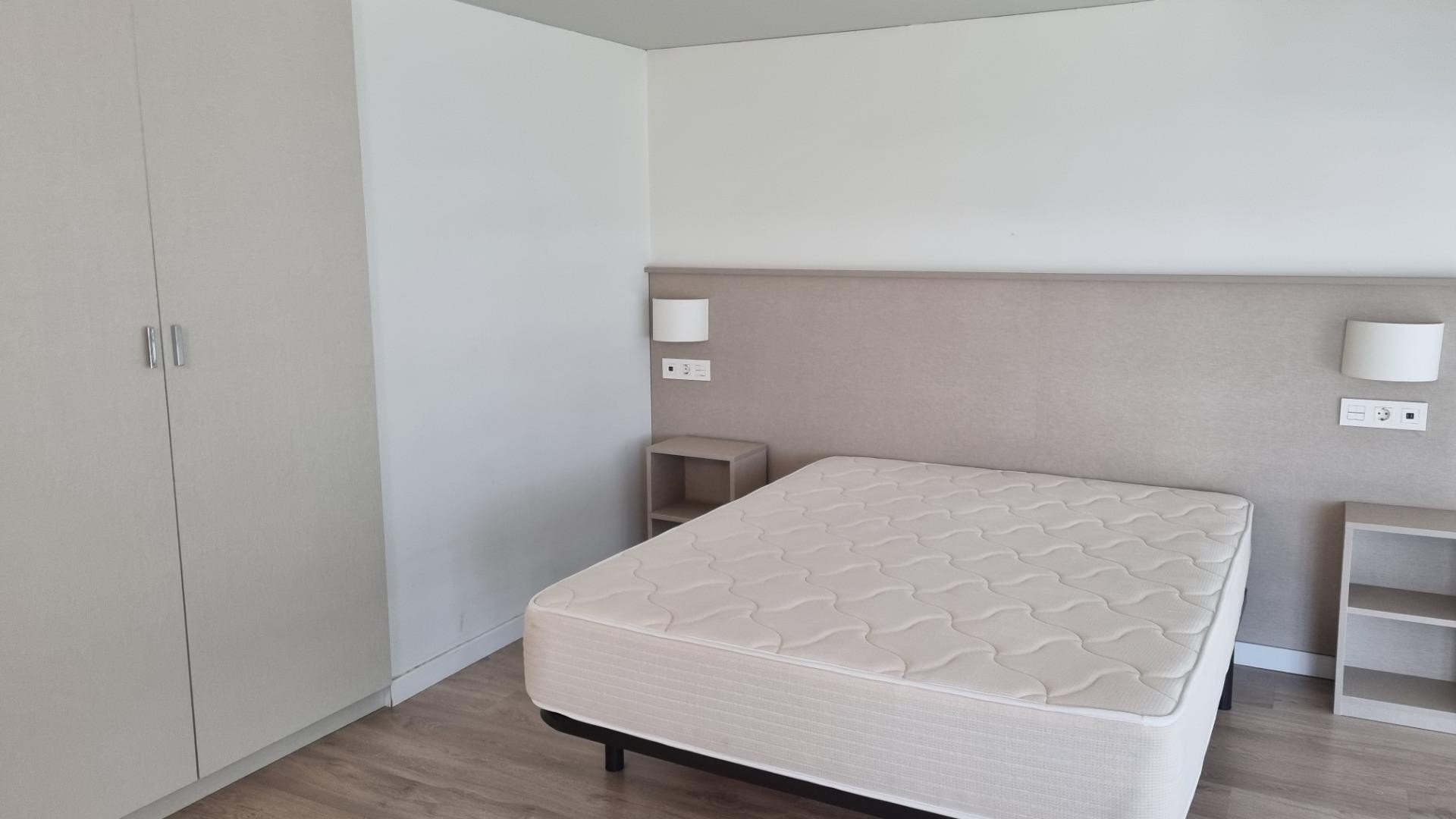 Appartamento a Valencia, Spagna 1 camera da letto, 126 mq. N° 133558