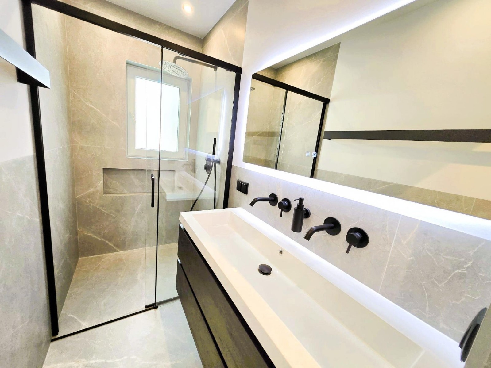 Apartment à Valencia, Espagne 2 chambres, 65 m2 No. 133559
