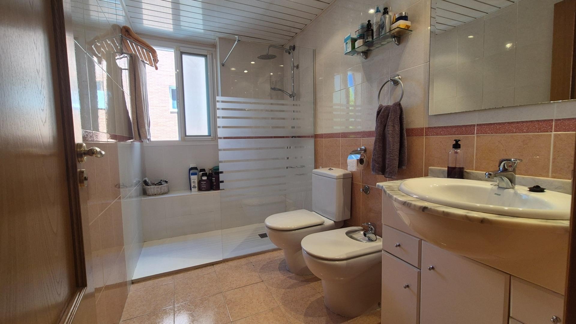 Wohnung in Valencia, Spanien 2 Schlafzimmer, 81 m2 Nr. 133561