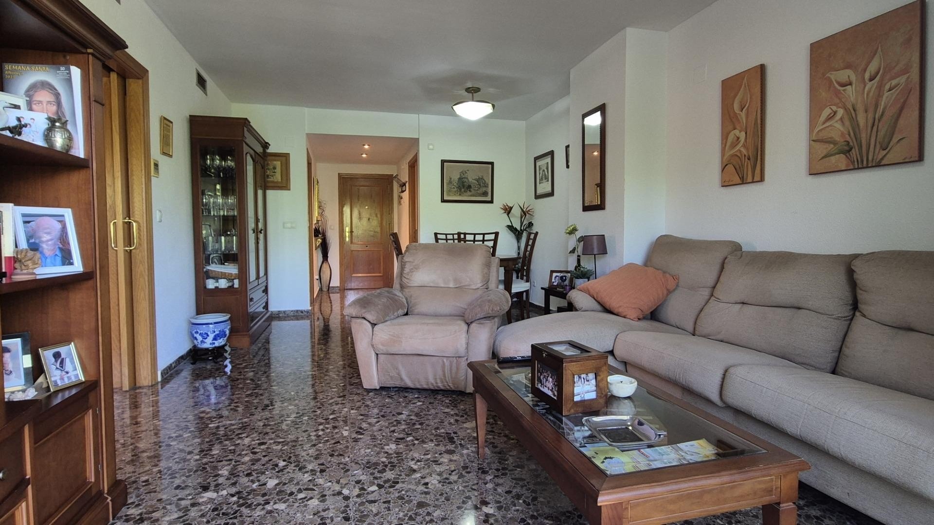 Wohnung in Valencia, Spanien 2 Schlafzimmer, 81 m2 Nr. 133561