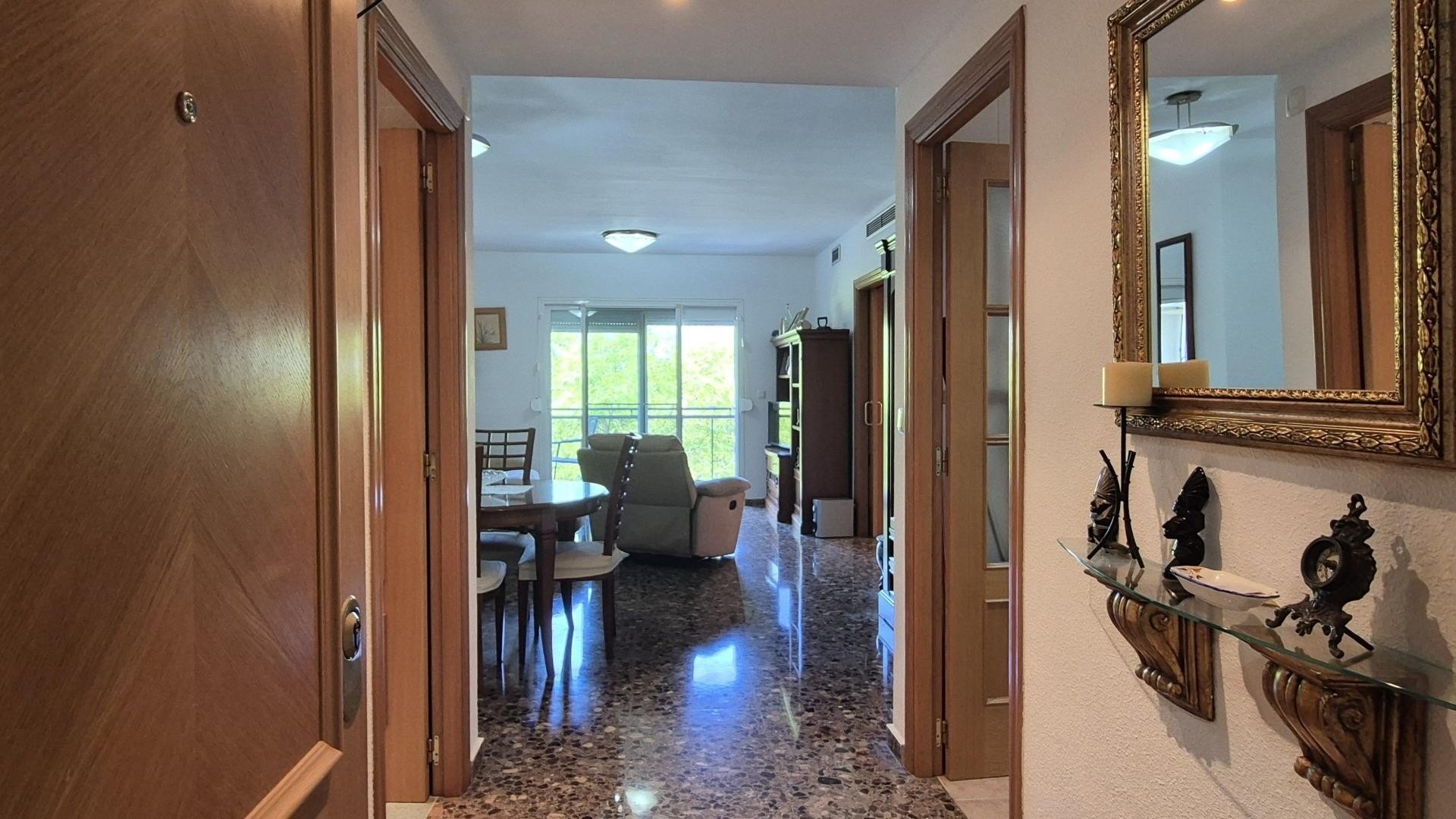 Wohnung in Valencia, Spanien 2 Schlafzimmer, 81 m2 Nr. 133561