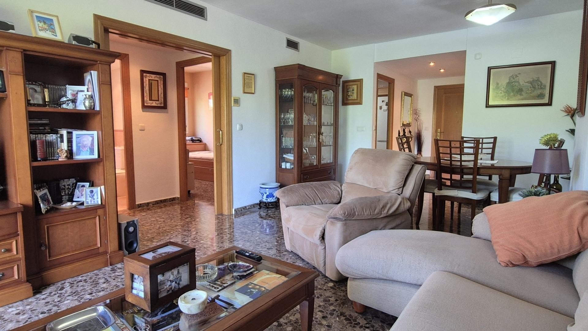 Wohnung in Valencia, Spanien 2 Schlafzimmer, 81 m2 Nr. 133561