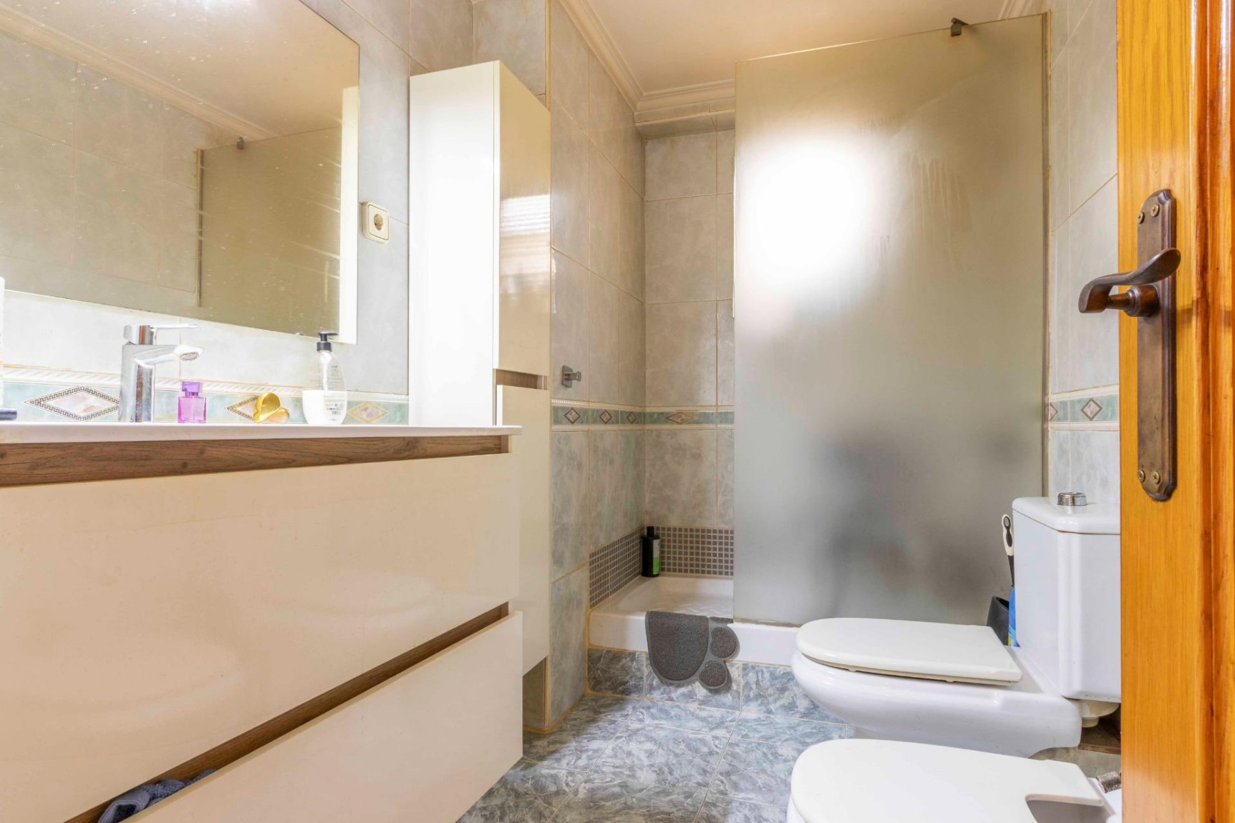 Apartment à Valencia, Espagne 3 chambres, 72 m2 No. 133560