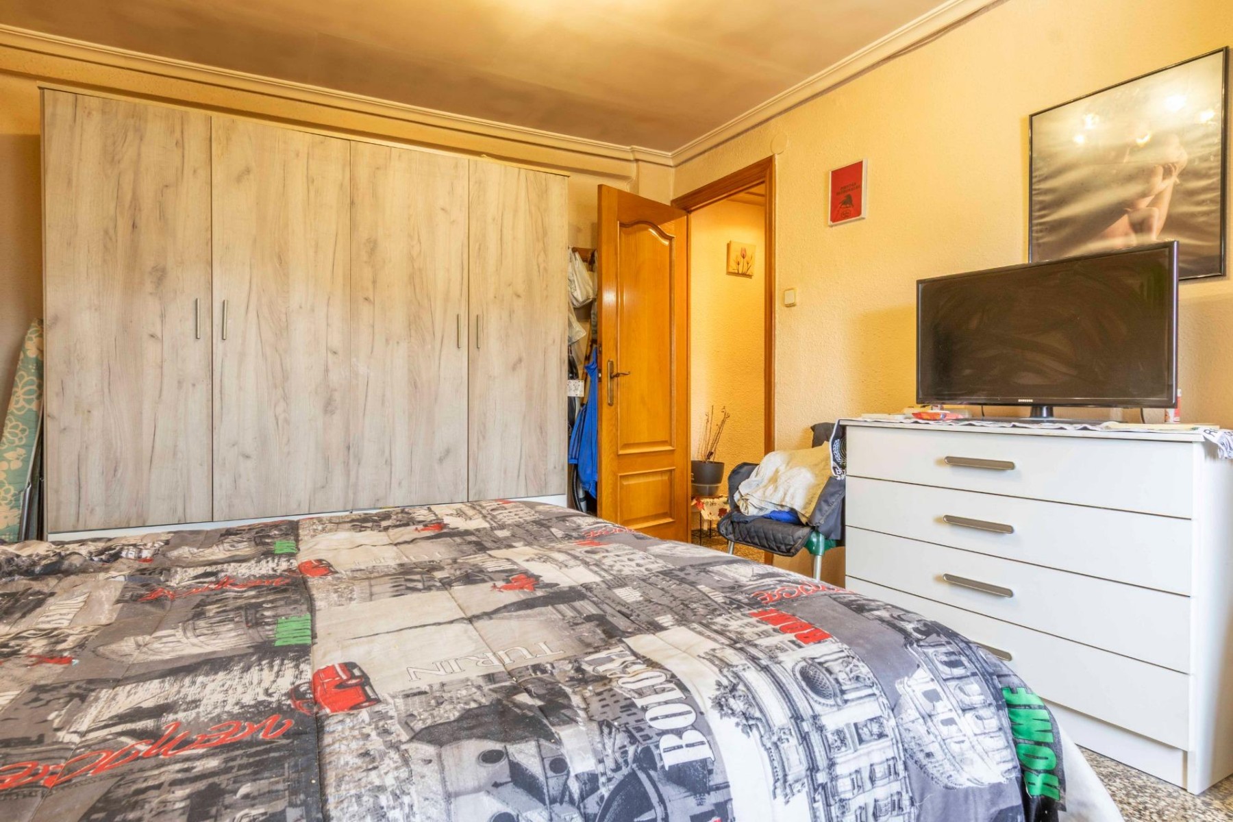 Apartment à Valencia, Espagne 3 chambres, 72 m2 No. 133560