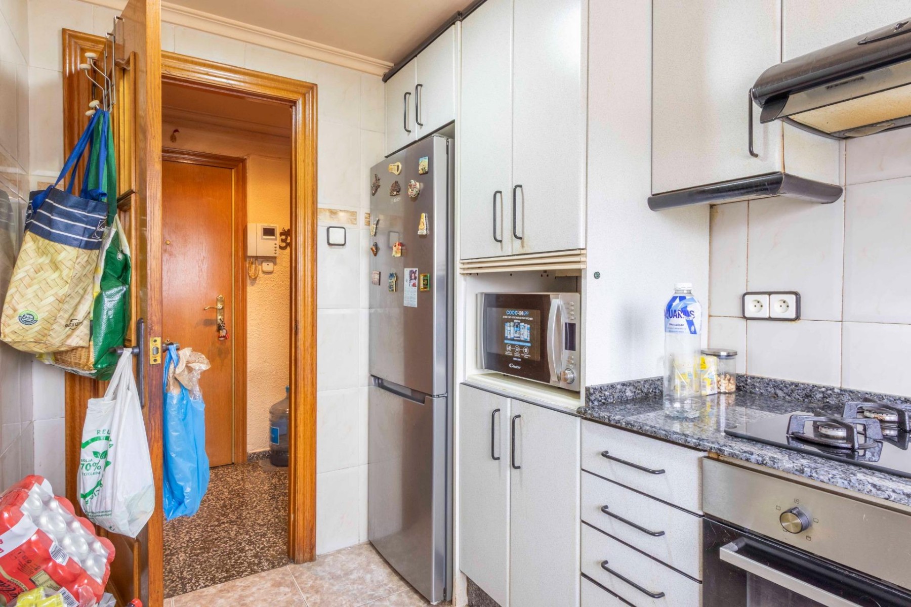 Apartment à Valencia, Espagne 3 chambres, 72 m2 No. 133560