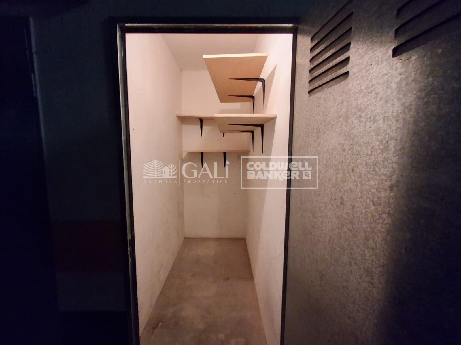 Apartamento en Principado De Andorra (Ninguna Poblacion Tiene C.P.), Lérida, España 2 dormitorios, 65 m2 No. 179221