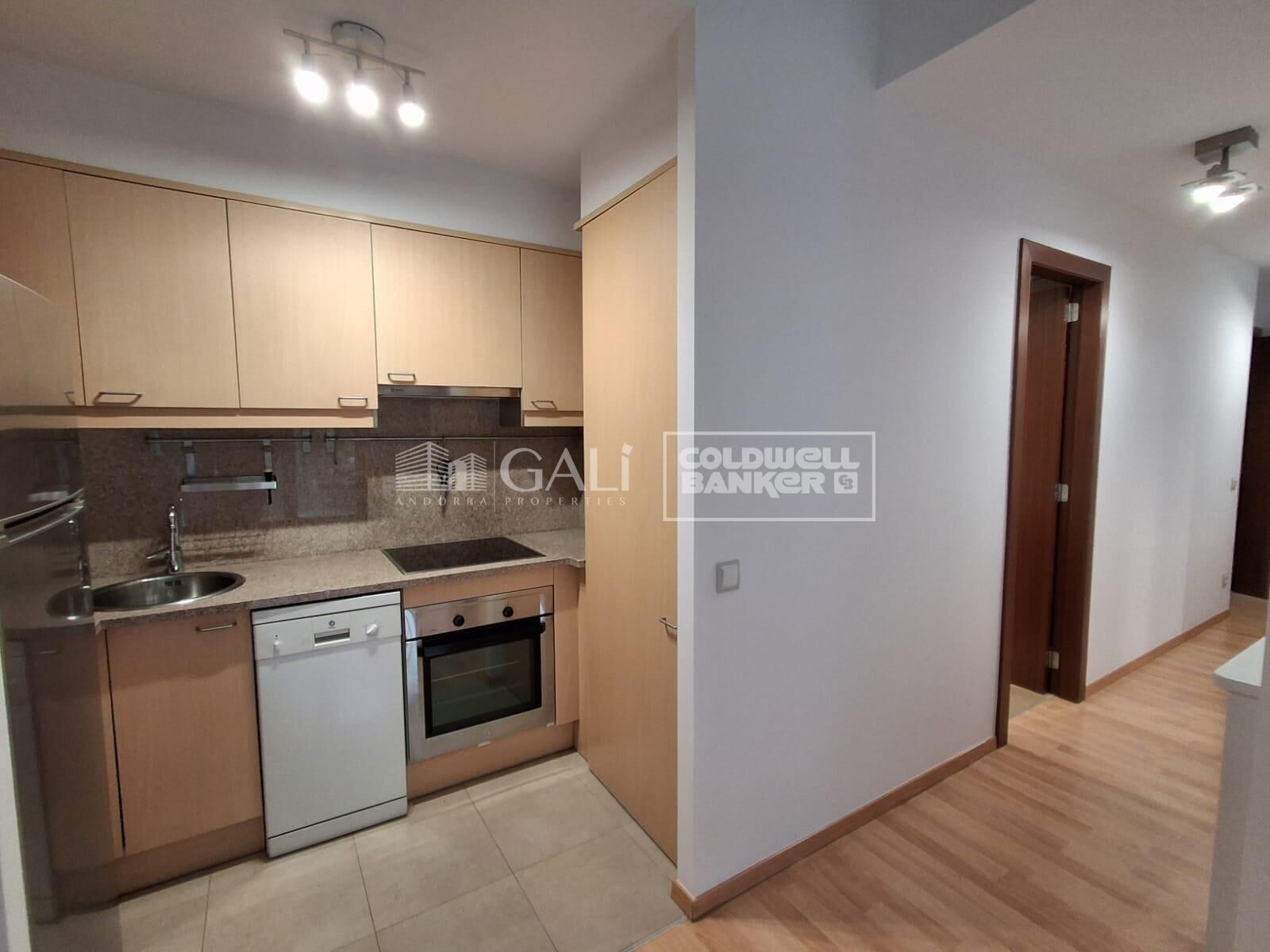 Apartamento en Principado De Andorra (Ninguna Poblacion Tiene C.P.), Lérida, España 2 dormitorios, 65 m2 No. 179221