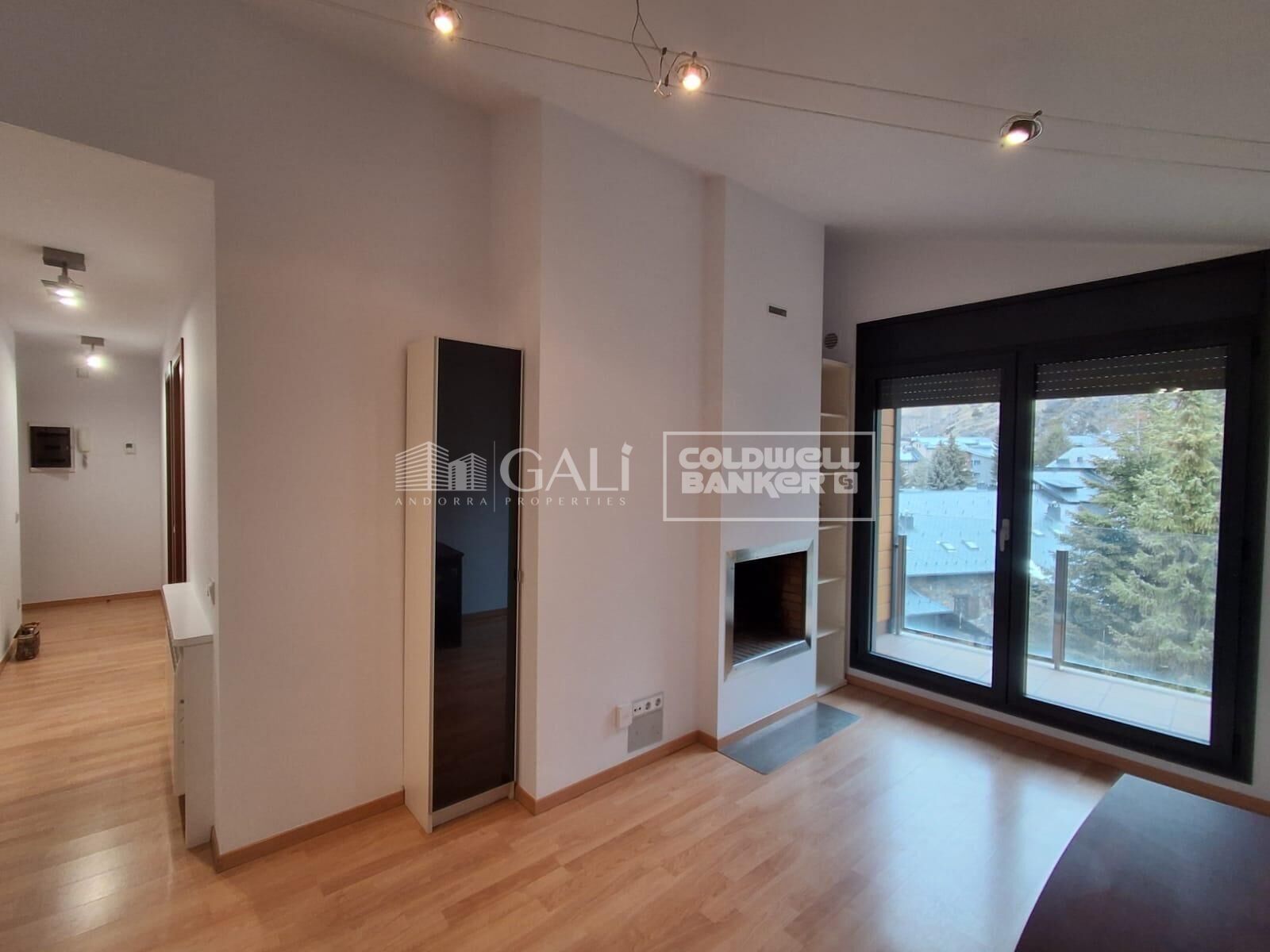 Apartamento en Principado De Andorra (Ninguna Poblacion Tiene C.P.), Lérida, España 2 dormitorios, 65 m2 No. 179221