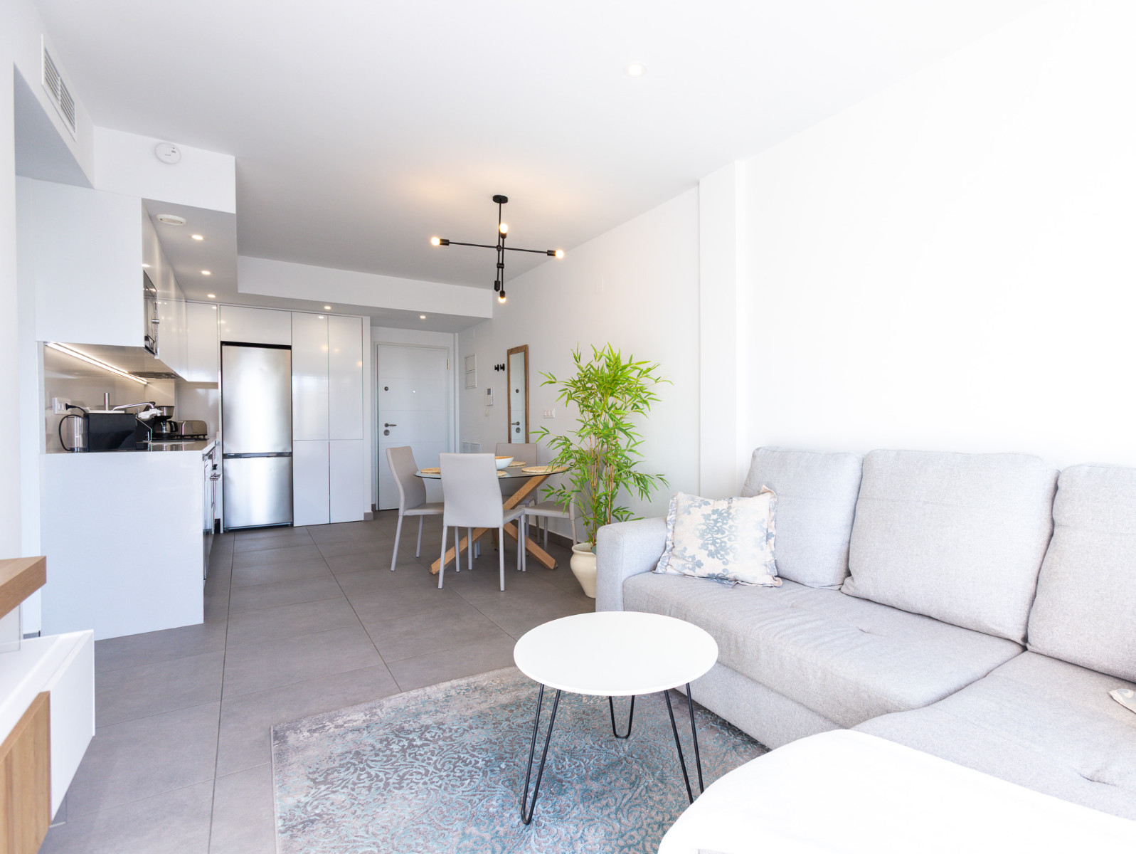 Wohnung in Alicante, Spanien 2 Schlafzimmer, 62 m2 Nr. 196436