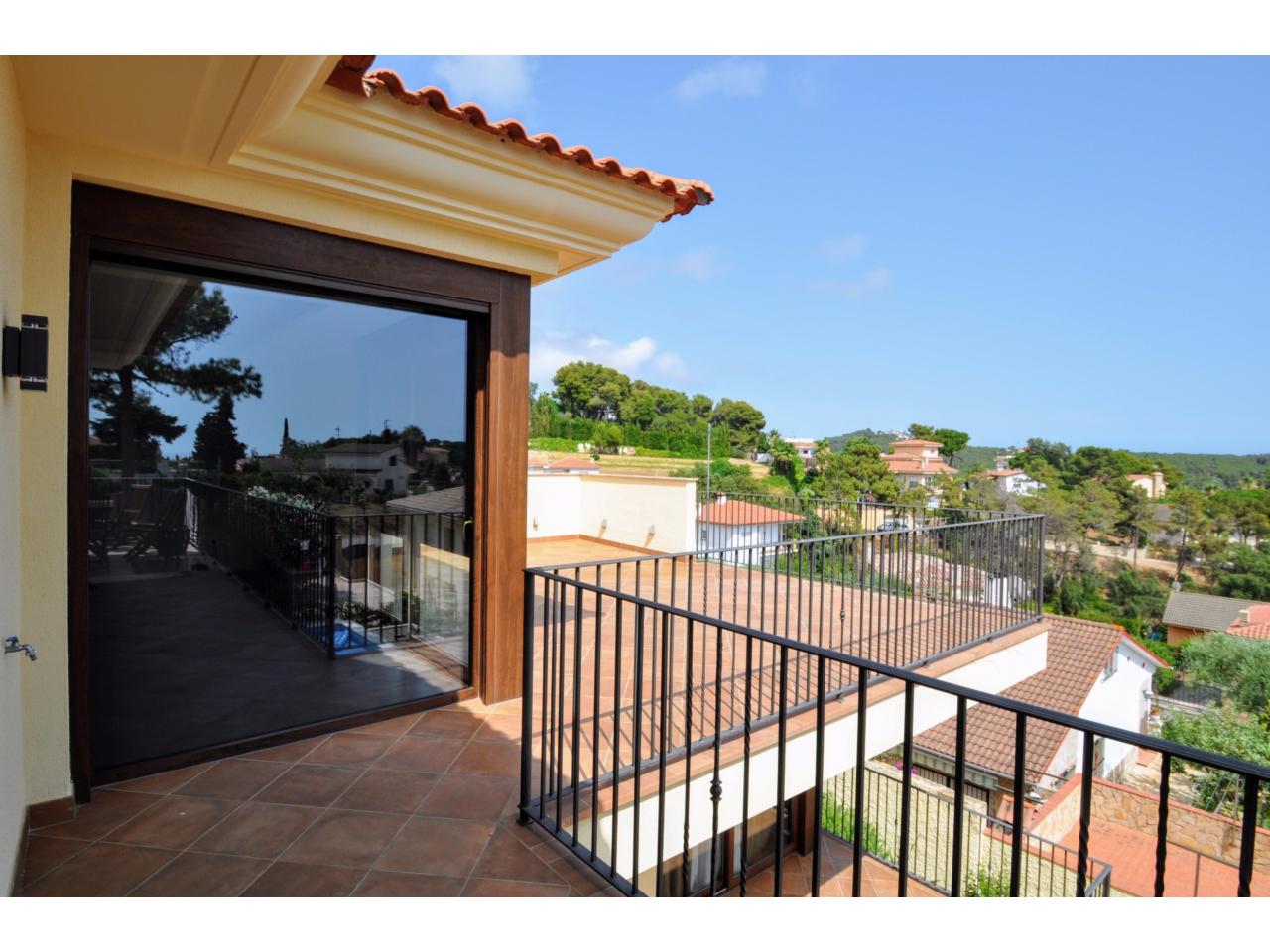Dom w Lloret de Mar, Girona, Hiszpania 8 sypialni,  nr 140803