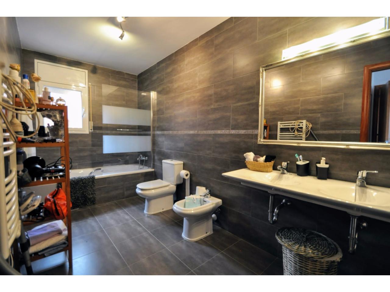 Dom w Lloret de Mar, Girona, Hiszpania 6 sypialni,  nr 140804
