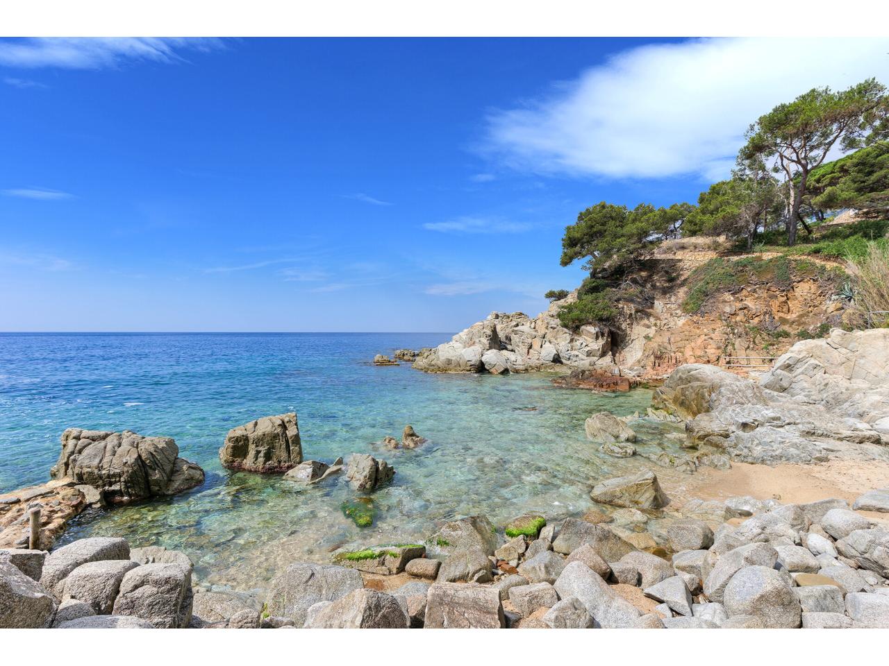 House in Lloret de Mar, Girona, Spanien 4 Schlafzimmer, 412 m2 Nr. 140800