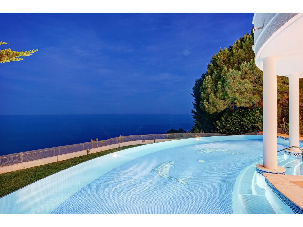 House in Lloret de Mar, Girona, Spanien 4 Schlafzimmer, 412 m2 Nr. 140800