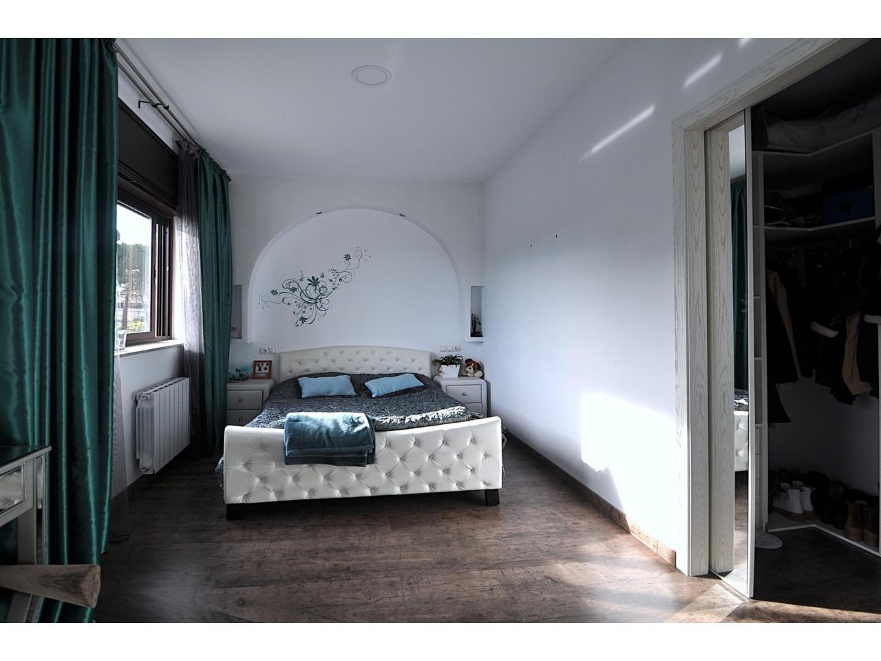 House in Lloret de Mar, Girona, Spain 5 bedrooms,  No. 140802
