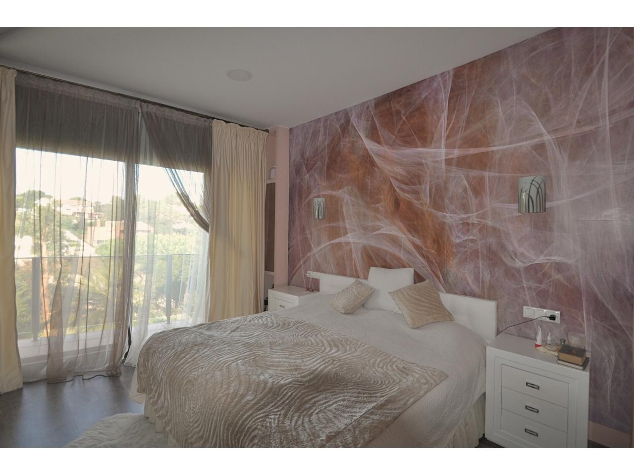 House in Lloret de Mar, Girona, Spain 5 bedrooms,  No. 140802