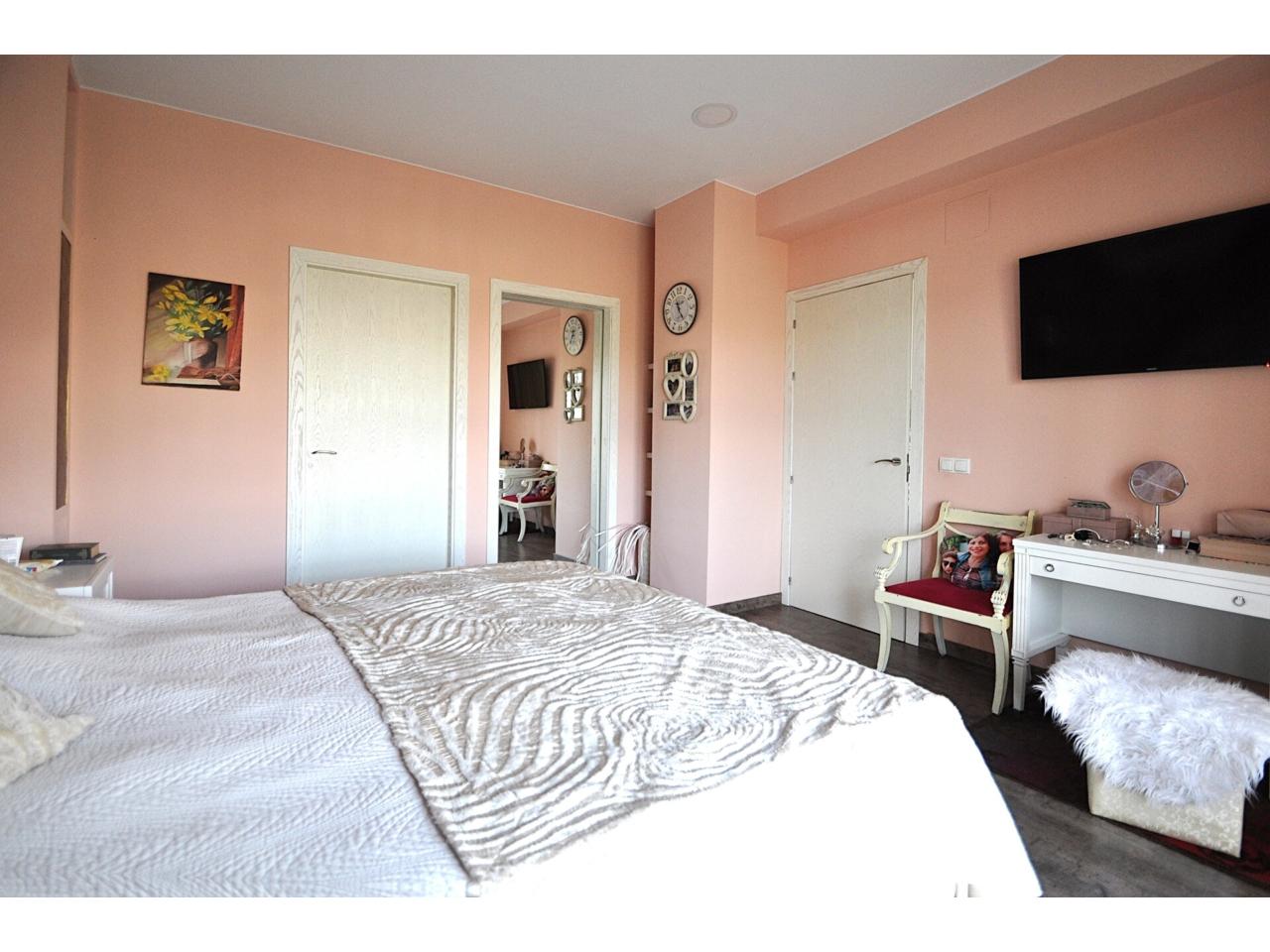 House in Lloret de Mar, Girona, Spain 5 bedrooms,  No. 140802