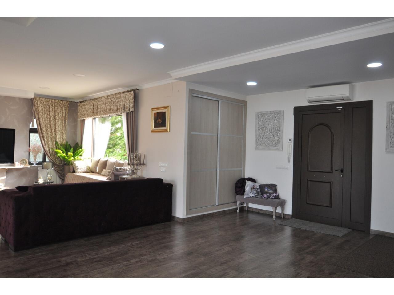 House in Lloret de Mar, Girona, Spain 5 bedrooms,  No. 140802
