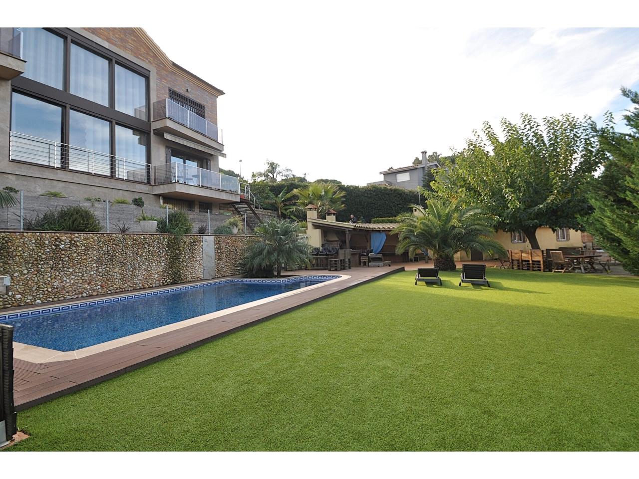 House in Lloret de Mar, Girona, Spain 5 bedrooms,  No. 140802