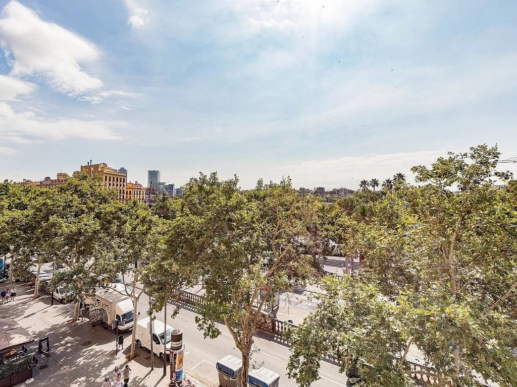 Apartamento en Barcelona, España 2 dormitorios,  No. 140805