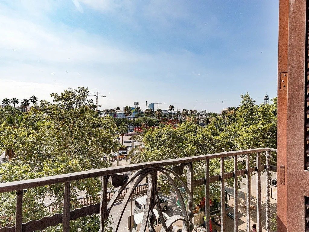 Apartamento en Barcelona, España 2 dormitorios,  No. 140805