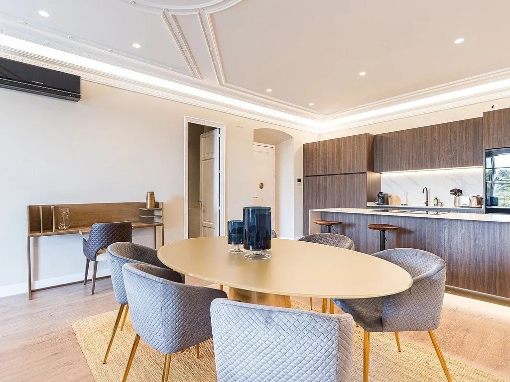 Apartamento en Barcelona, España 2 dormitorios,  No. 140805