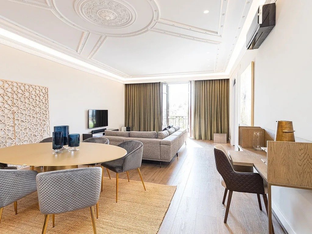 Apartamento en Barcelona, España 2 dormitorios,  No. 140805