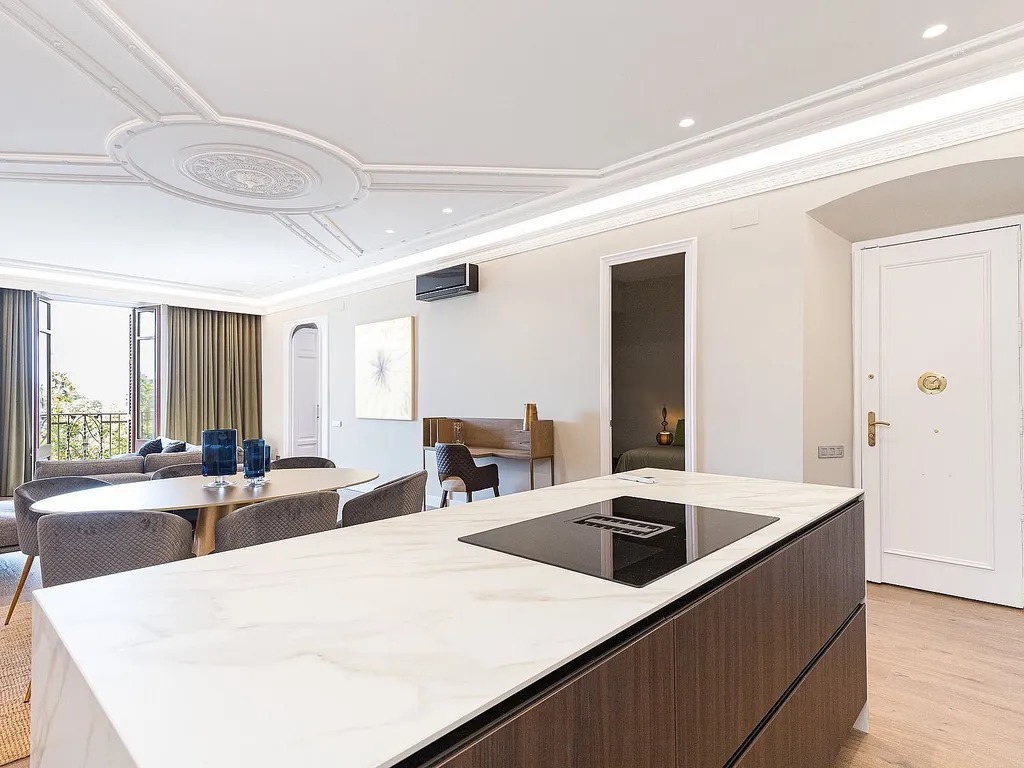 Apartamento en Barcelona, España 2 dormitorios,  No. 140805