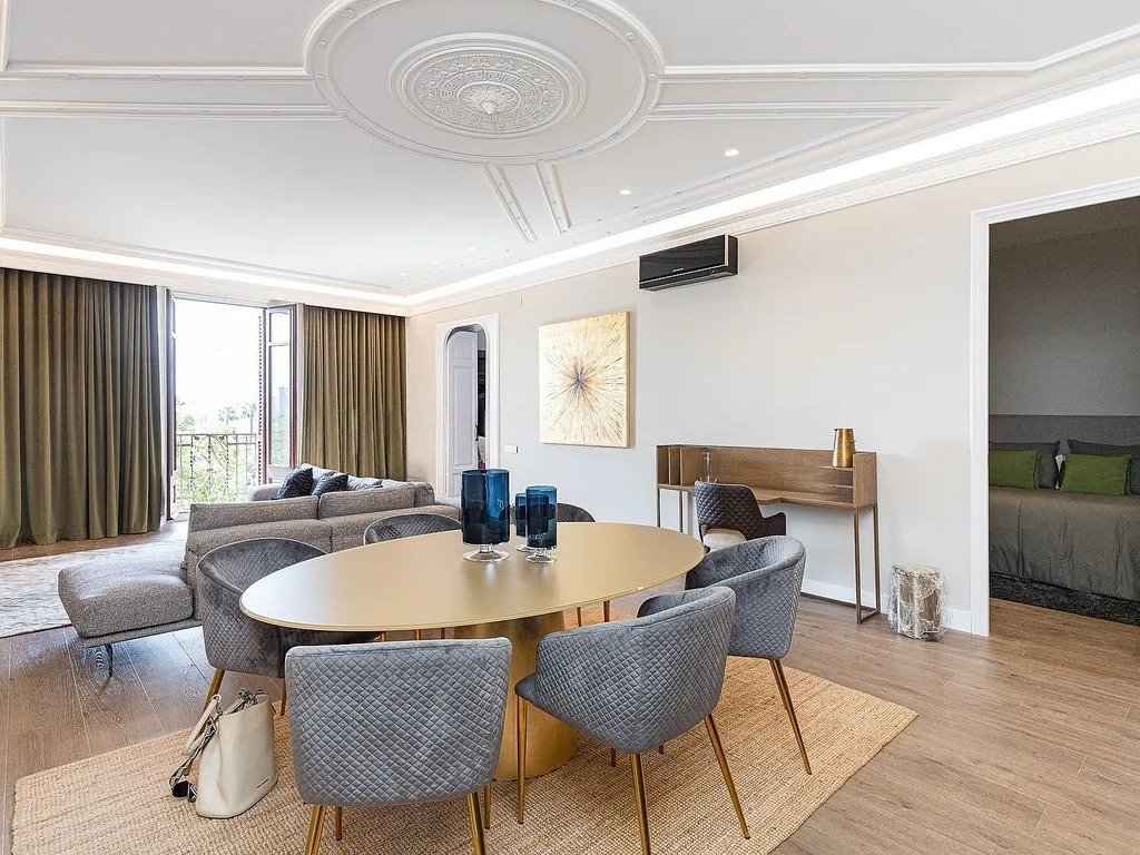 Apartamento en Barcelona, España 2 dormitorios,  No. 140805