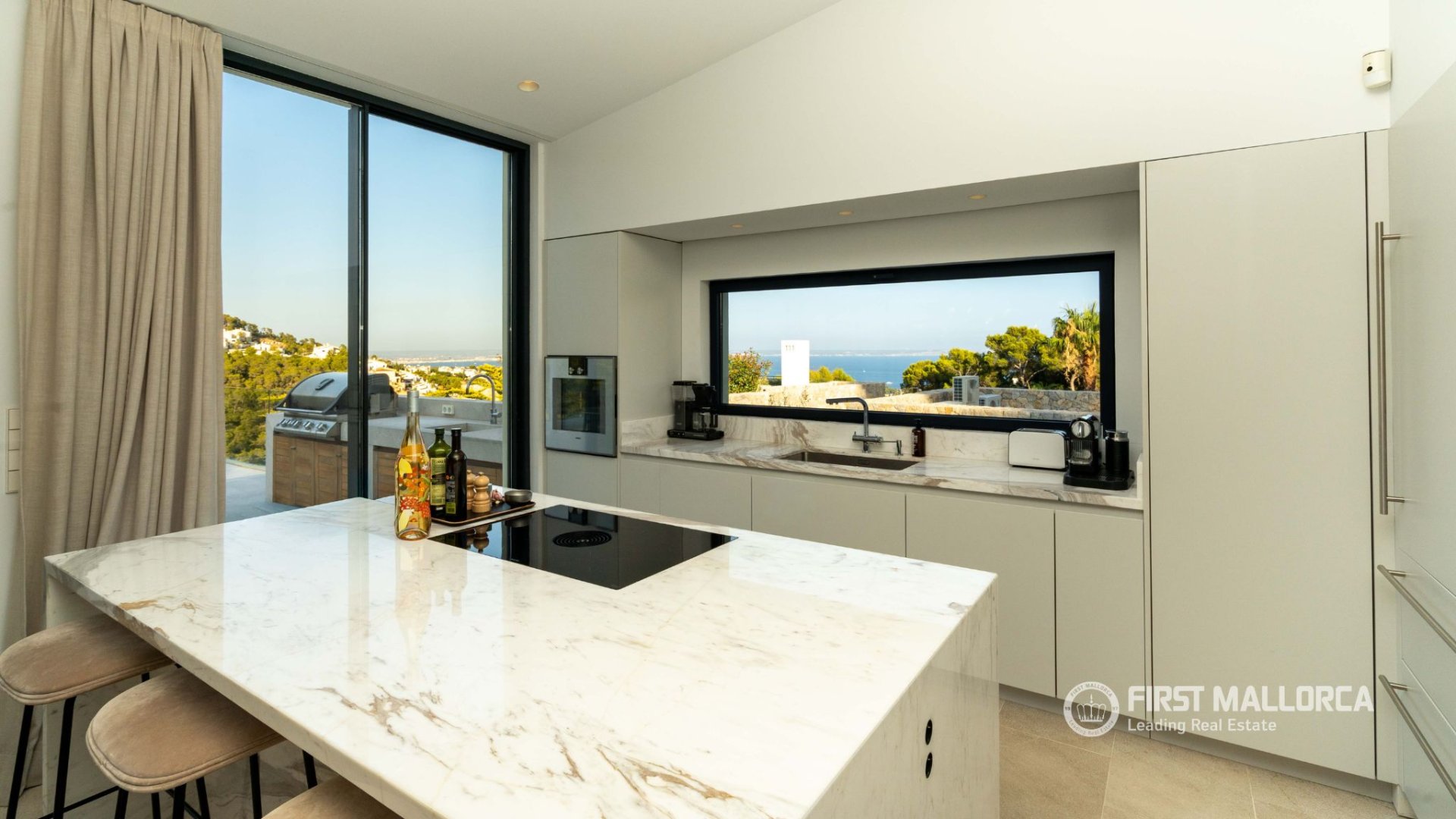 Villa in Mallorca, Spain 4 bedrooms, 311 sq.m. No. 190827
