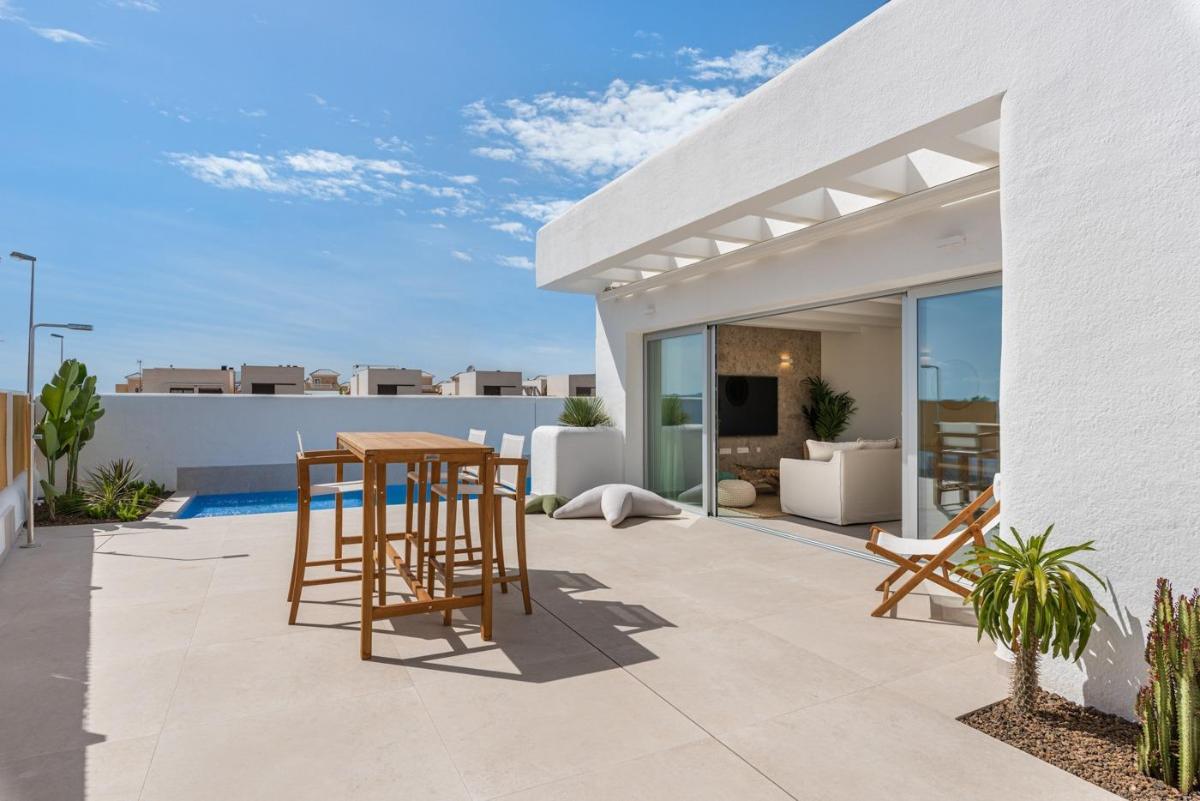 Huvila Los Alcazares, Murcia, Espanja 3 makuuhuonetta, 121 m2 No. 97468
