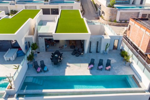 Villa in Ciudad Quesada, Alicante, Spain 3 bedrooms, 416 sq.m. No. 110236