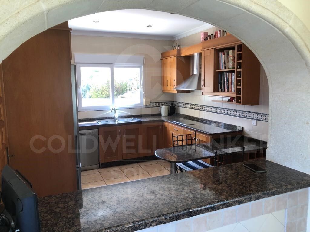 Вилла в Хавеа, Аликанте, Испания 4 спальни, 280м2 №160059