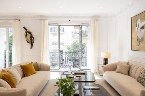 Appartamento a Madrid, Spagna 3 camere da letto, 499 mq. N° 160062