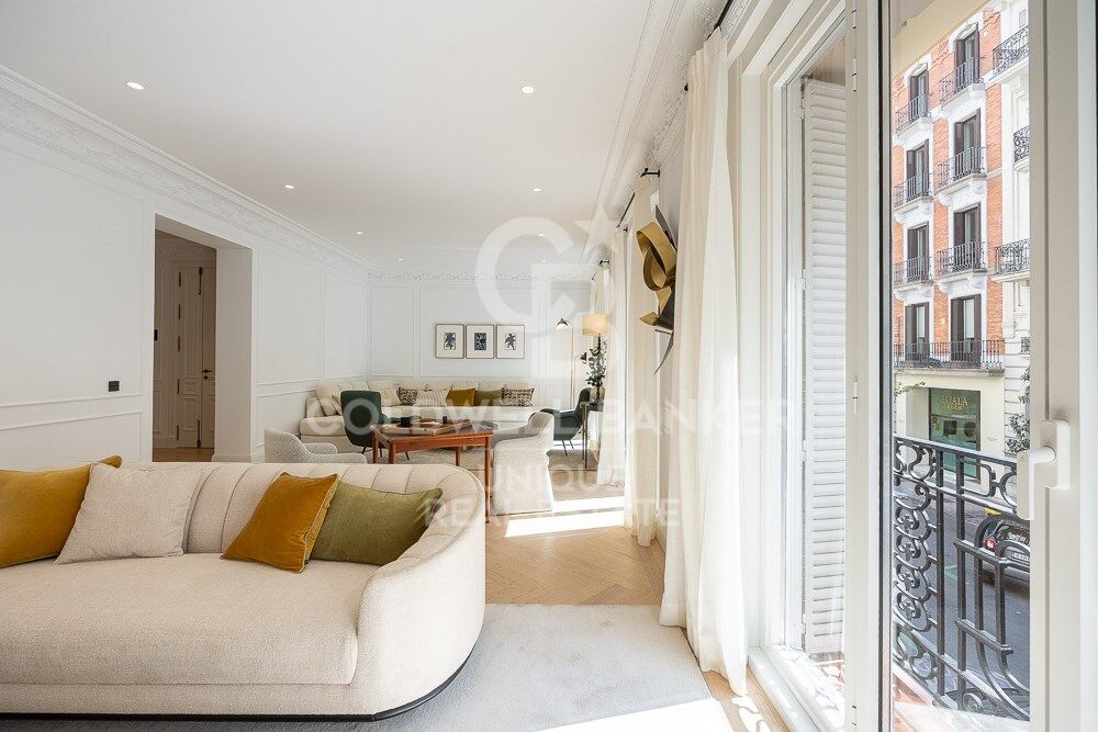 Dzīvoklis Madrid, Spānijā 3 istabas, 499 m2 Nr. 160062
