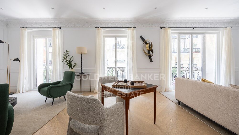 Dzīvoklis Madrid, Spānijā 3 istabas, 499 m2 Nr. 160062